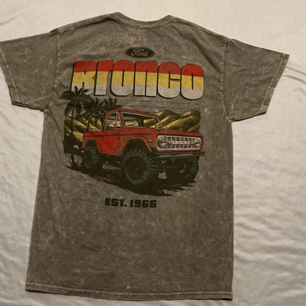 Ford Men's Distressed Brown/Gray Bronco 1966 Tee Large NWOT